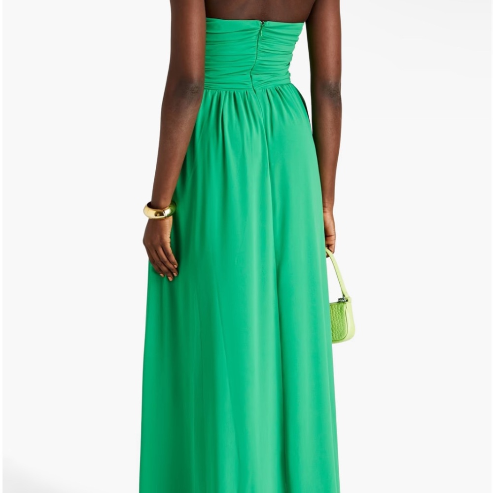 Elegant Green Maxi Dress - Picture 3 of 7